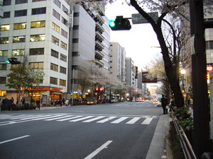 Yasukuni_street_01.jpg