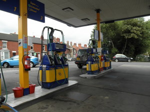 Petrol_03.JPG
