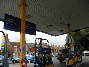 Petrol_04.JPG