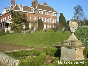 BeningtonLordshipGardens_02.jpg