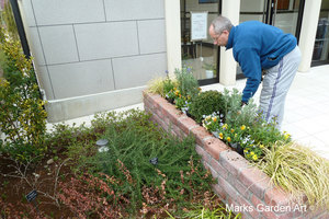 Making-planter2012March_03.JPG