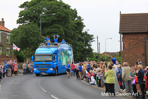 Olympic_torch2012_03.JPG