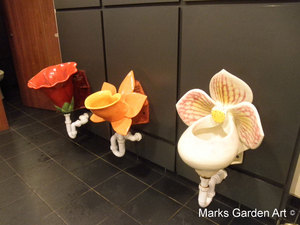 UK_garden_tour2012_toilets_01.jpg