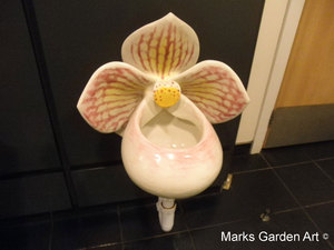 UK_garden_tour2012_toilets_04.jpg