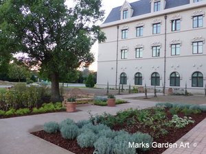 Rehabilitation-therapy-Garden_201510_10.jpg